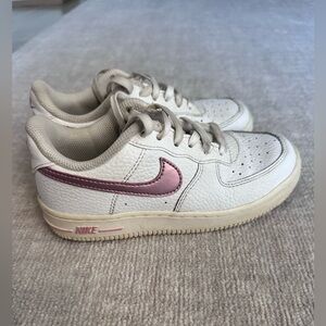 Nike Air Force 1 low White and Pink Glaze Sneakers